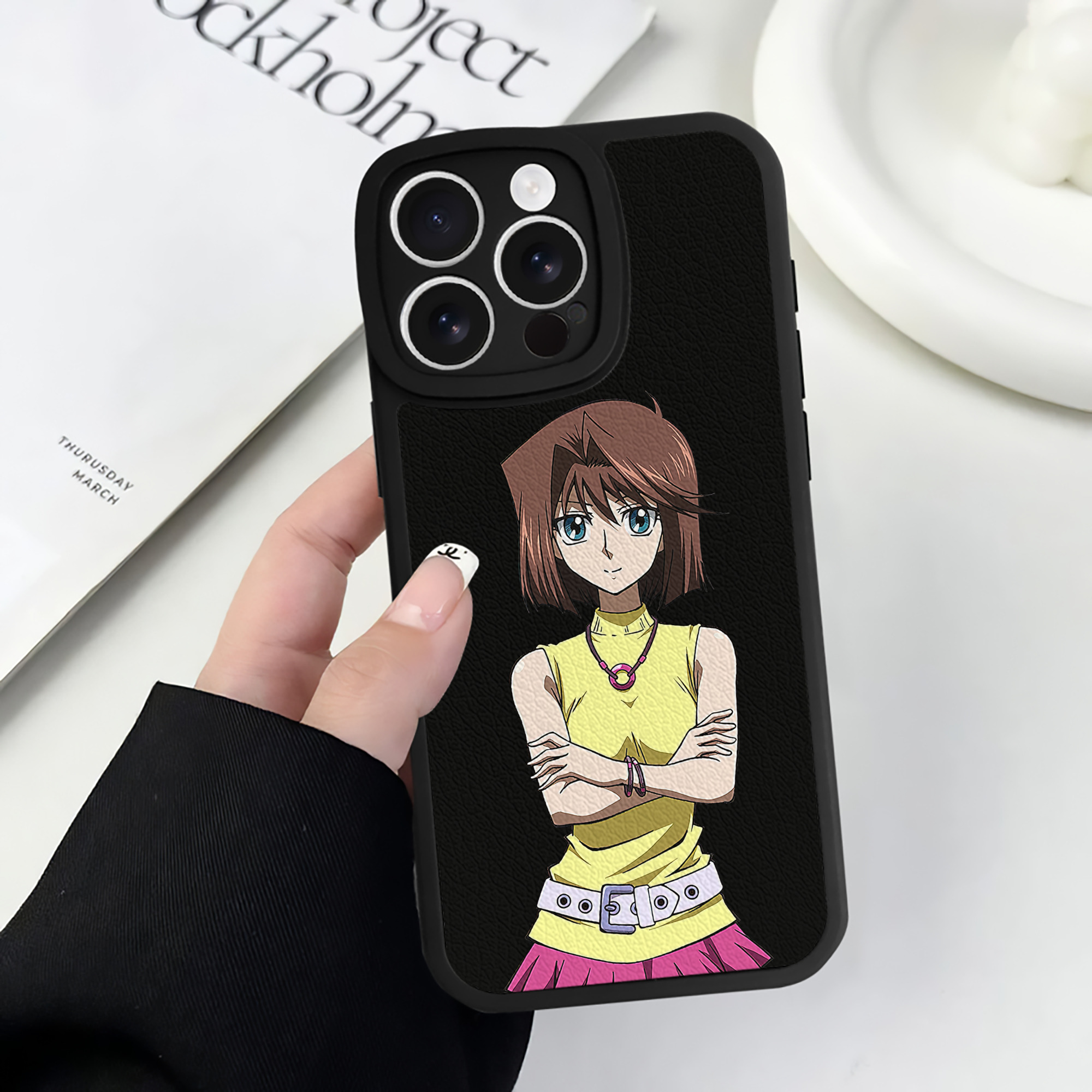 （画像用） 遊☆戯☆王 Yu-Gi-Oh! 【iPhone 16シリーズ対応】シリコンスマホケース（レザー調） 材質：シリコン